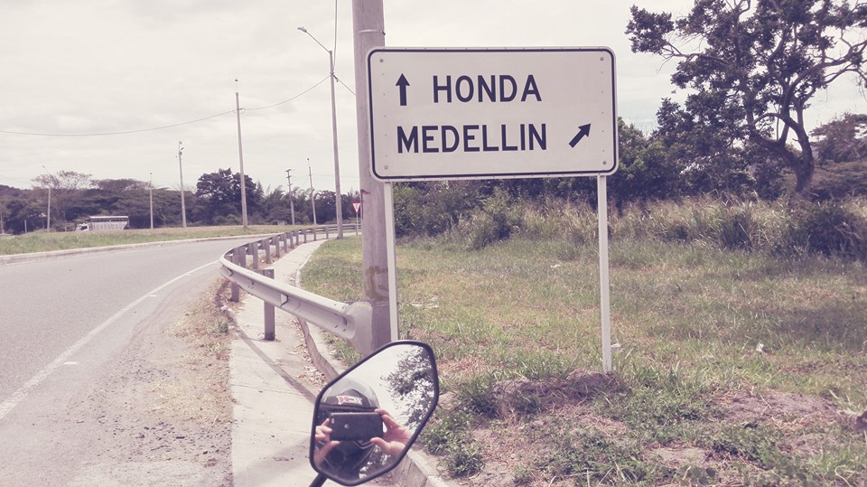 motociclismo-in-sudaaerica-Medellin-Honda