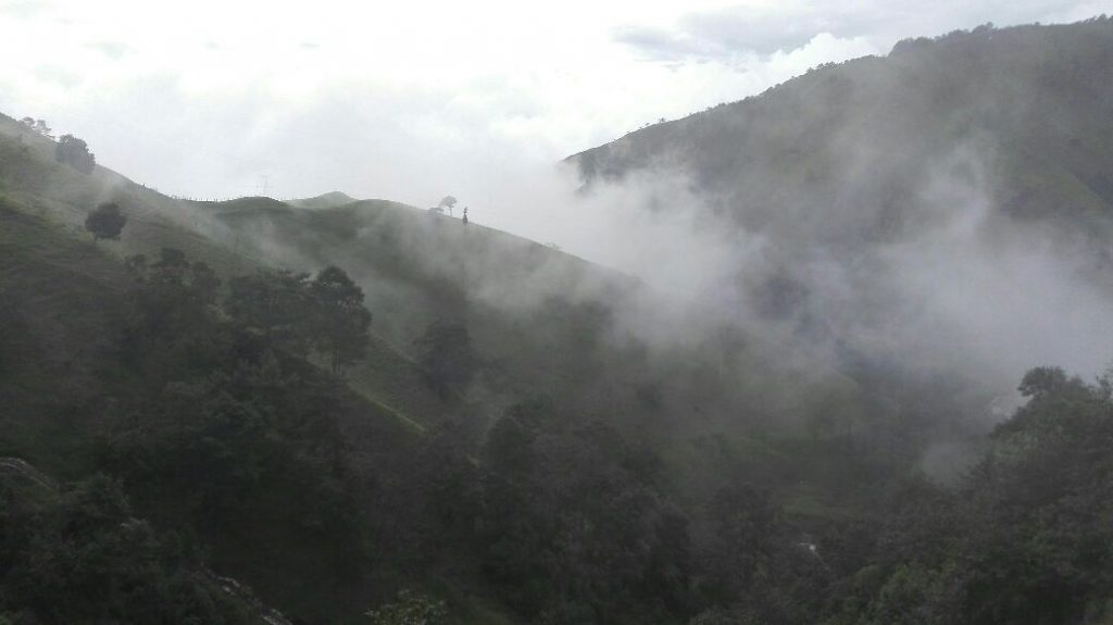 paesaggio-mistero-nebbia-viaggio-in-sud-america