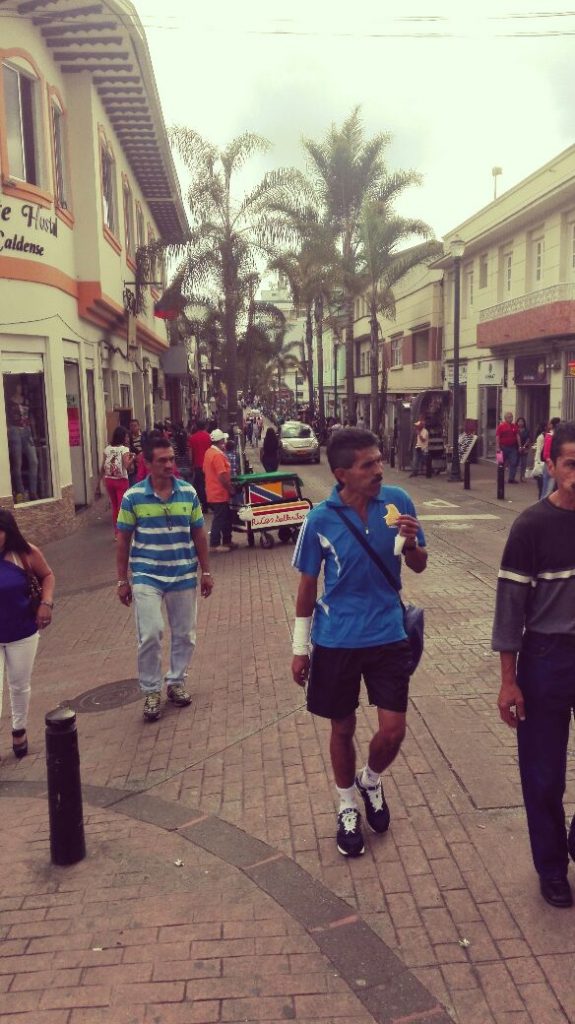 strade-di-manizales-facce-colombiane