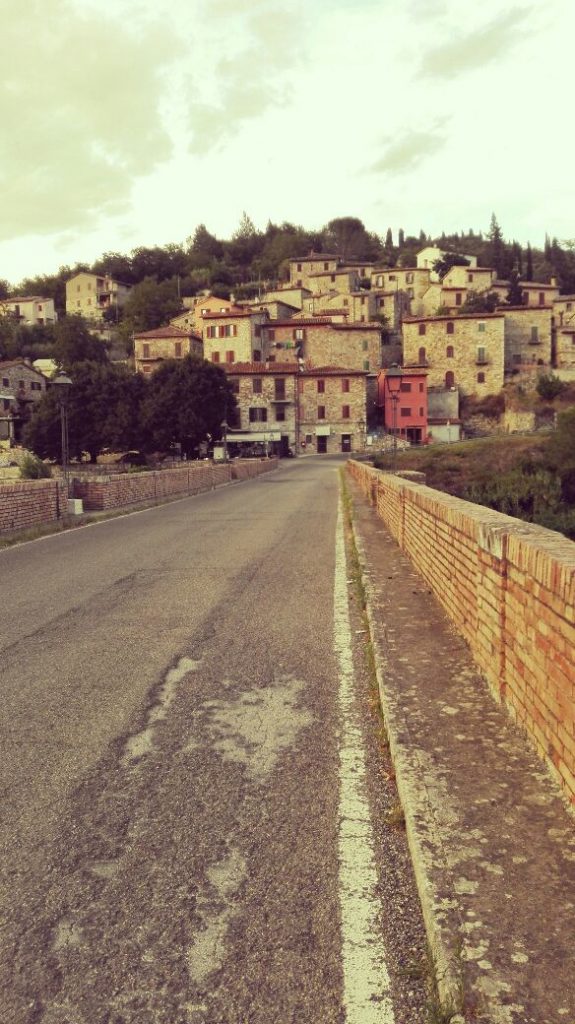 ponte-sul-fiume-umbria.jpg