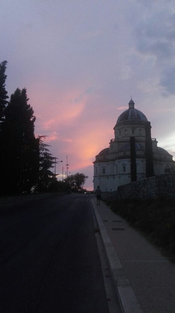 todi-perugia-al-tramonto.jpg
