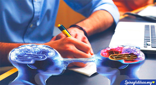 scrivi un curriculum quantistico