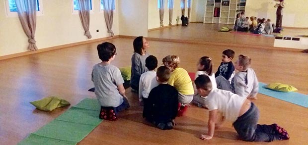 yoga bambini a milano yoga per bambini